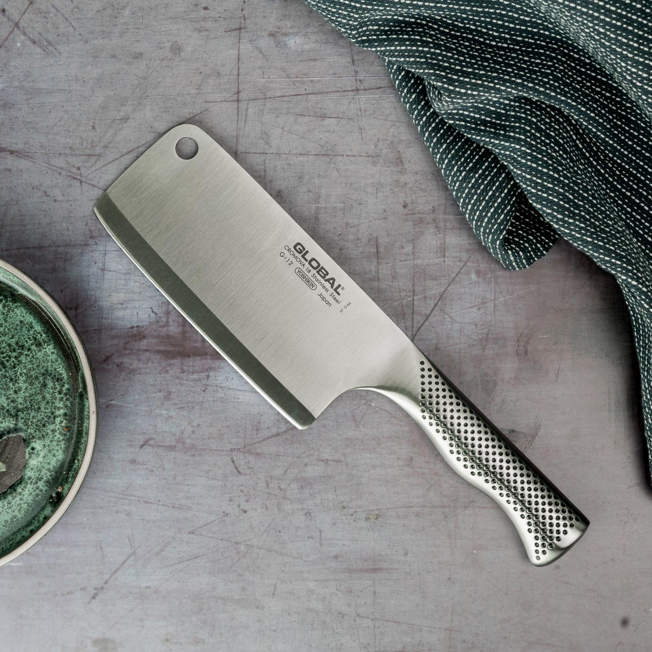 Striped va bir dost sikishdi