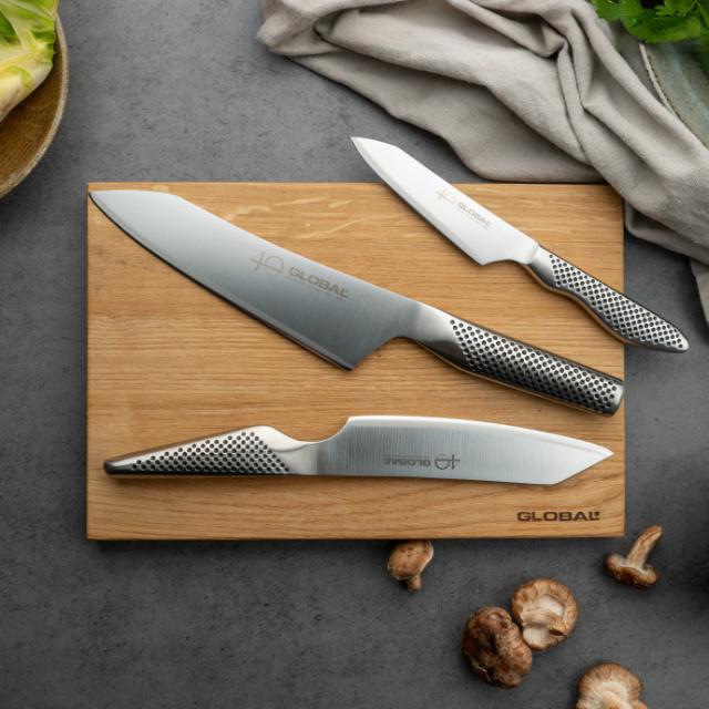 Knivset i 3 delar 40-årsjubileum