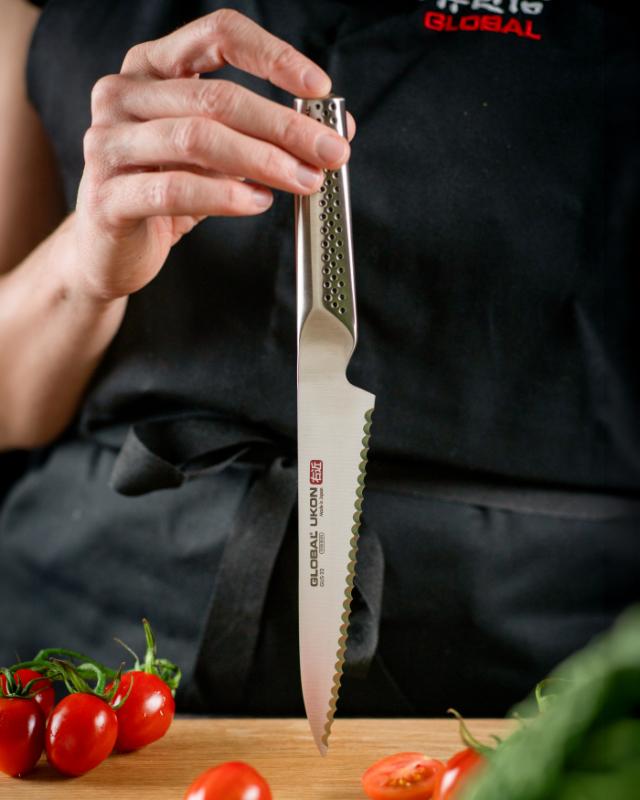 Allkniv 15 cm tandad vänsterslipad