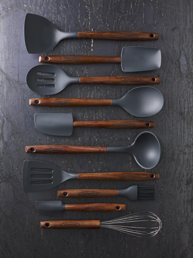 Stekspade 31 cm perforerad